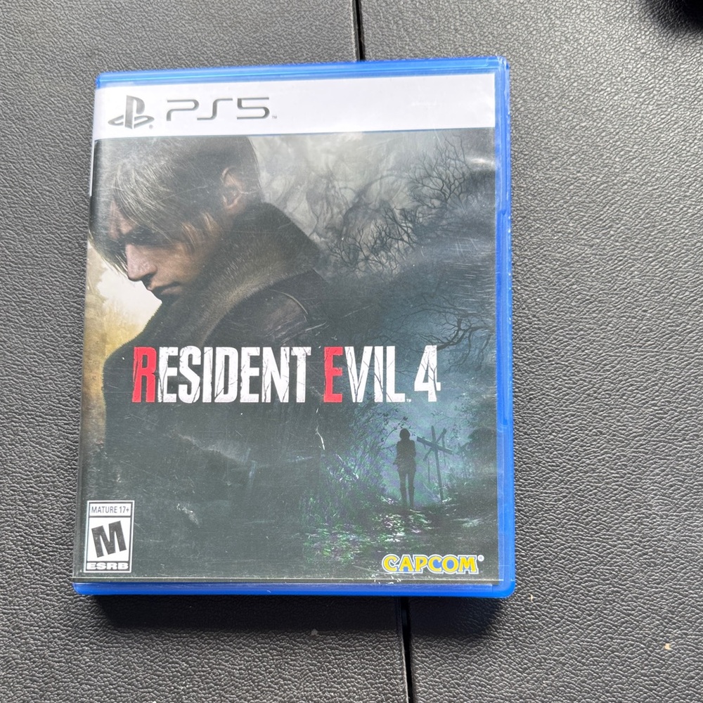 Resident Evil 4 for PS5 - Blue Case by Capcom
